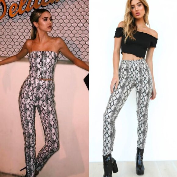 🦋 I.AM.GIA Snake Charmer Faux Leather Pants Small Goth Casual Whimsy - Picture 1 of 6